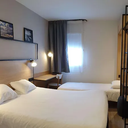 Ibis Saint-jean-de-luz 3* 씨부르