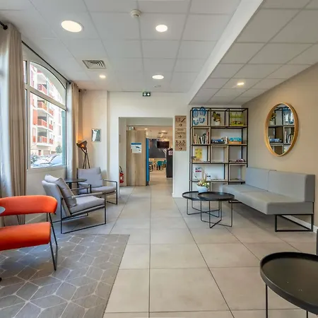 Ibis Saint-jean-de-luz 3* 씨부르