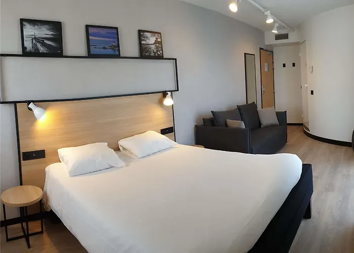 Ibis Saint-jean-de-luz 3* سيبور